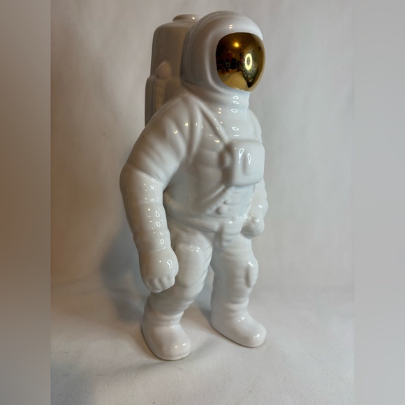Seletti, astronaut man porcelain vase - Picture 3 of 5